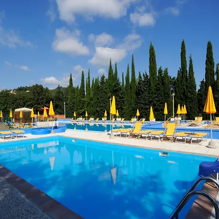 Mobile In Ferienresidenz Mit Pool Holiday home Villanova d'Albenga